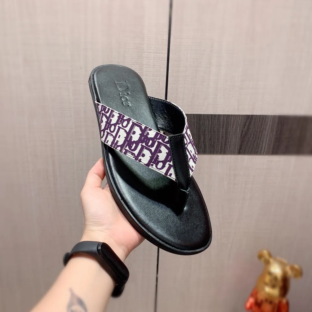 Slippers: New model factory price 220: 🎩🎩🔥🔥《Dior* 》【High·Version】Series of slippers, top purchasing agent🔍🔍Men's 2020 counters are on sale at the same time, imported from Italy, original selected cowhide, exquisite workmanship,), sole: (super comfortable) original factory special supply Original sole, ⚠️Exclusive double-layer movable molded sole, super comfortable⚠️, real shot 🎬The real thing is more beautiful🔍🔍original quality, you can go in and out of the counter at will, 266 positive code 38-44, long-term availability